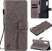 Voor LG G9 Tree & Cat Reliëfpatroon Horizontale Flip lederen tas met houder & kaartsleuven & portemonnee & lanyard (grijs)