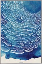 JUNIQE - Poster met kunststof lijst Fish Shoal -20x30 /Blauw & Wit