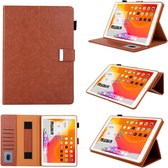 Voor iPad 5/6/7/8/9 Zakelijke stijl horizontale flip lederen tas met houder & kaartsleuf & fotolijst & portemonnee & draagriem & slaap- / wekfunctie (bruin)