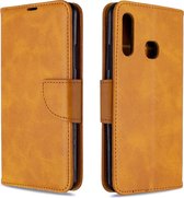 Voor Galaxy A70e retro lamsvel textuur pure kleur horizontale flip pu lederen case met houder & kaartsleuven & portemonnee & lanyard (geel)