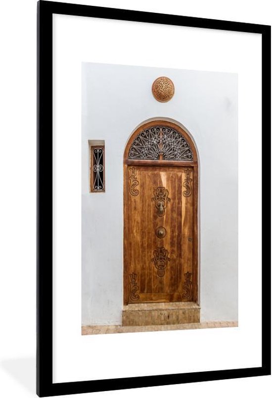 Image dans le cadre - Porte en bois sculpté au Maroc Cadre photo noir avec  passe... | bol.com