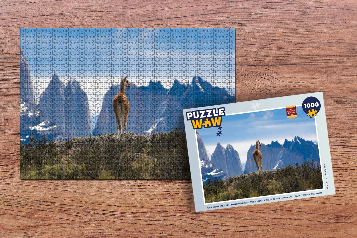 Puzzel Een hert met een mooi uitzicht over Meer Pehoe in het nationaal park Torres del Paine - Legpuzzel - Puzzel 1000 stukjes volwassenen
