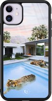 Hoesje geschikt voor iPhone 11 - Tijger zwembad - Luxe Hard Case - Print - Blauw - ELLECHIQ