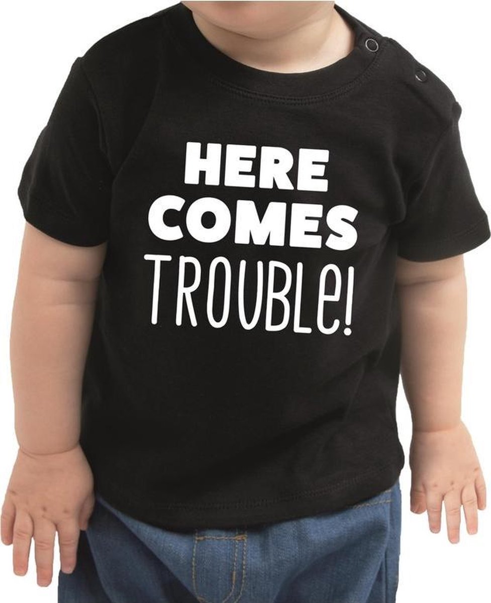 Here comes trouble - weg rust cadeau t-shirt zwart voor een baby - jongens en meisjes 62