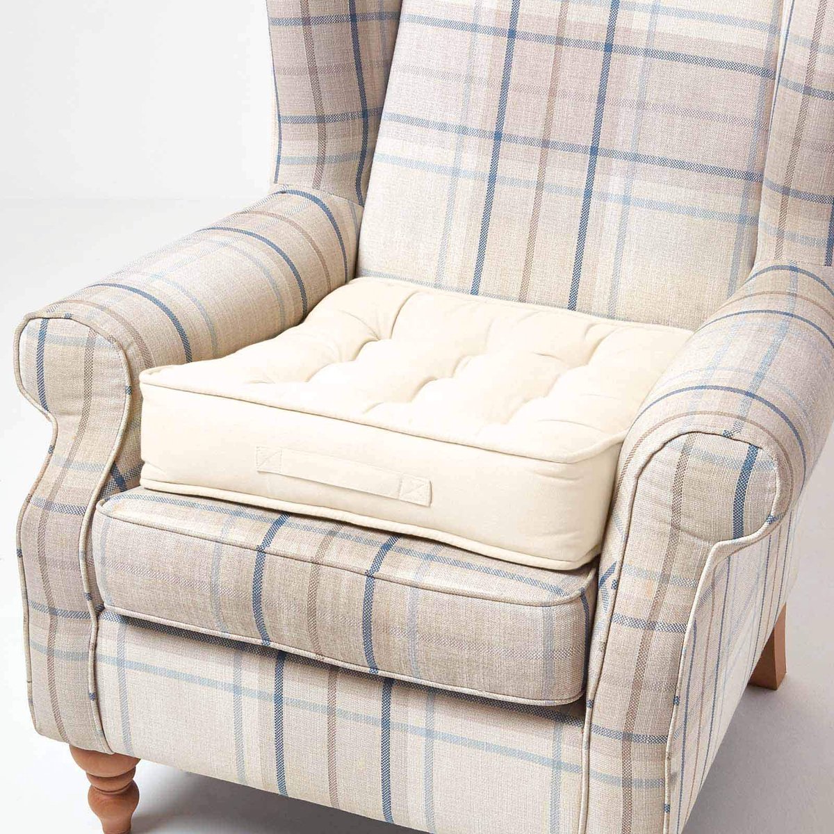 Homescapes Comfortabel fauteuilkussen met katoenen hoes - zitkussen crème, 50 x 50 cm