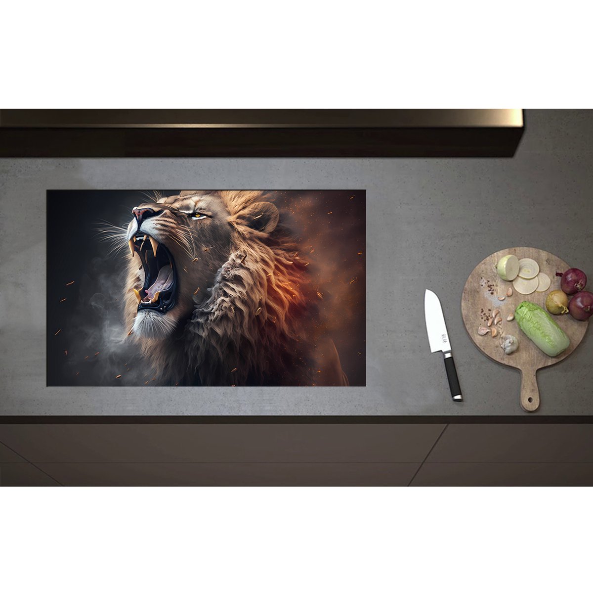 Inductieplaat Beschermer - Brullende Mannetjes Leeuw met Scherpe Tanden - 80x50 cm - 2 mm Dik - Inductie Beschermer - Bescherming Inductiekookplaat - Kookplaat Beschermer van Zwart Vinyl
