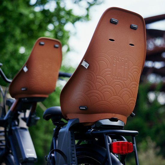 Urban Iki BIO Fietsstoeltje Achter Ta–ke Frame montage - Haniwa Brown/ Bincho Black van Urban Iki — afbeelding 4