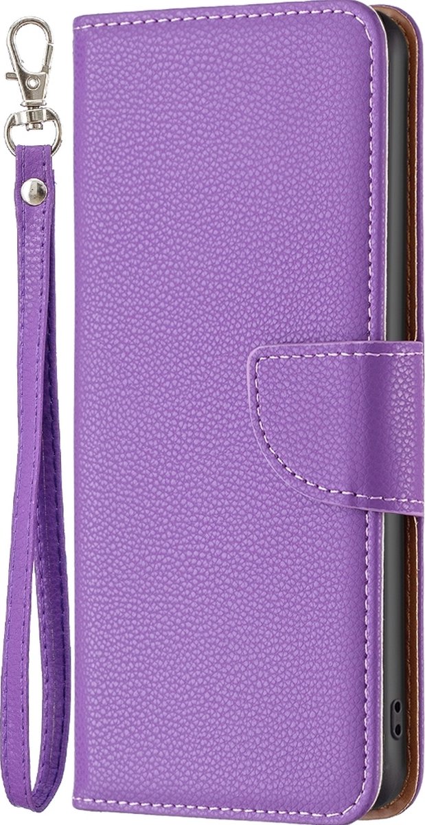 Mobigear Telefoonhoesje geschikt voor Apple iPhone 16 Pro Max Hoesje | Mobigear Excellent Bookcase Portemonnee | Pasjeshouder voor 2 Pasjes | Telefoonhoesje voor Pinpas / OV Kaart / Rijbewijs - Paars