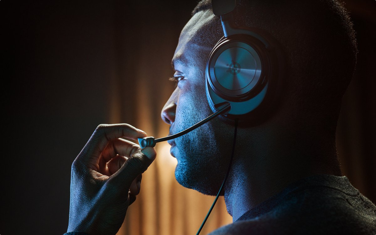 SteelSeries - Arctis Nova Pro - Wired High-Res Gaming Headset - PC, PS5/PS4 & Switch thumbnail 7