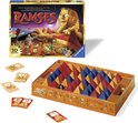 Bordspel Ramses doos en spelbord met piramides en kaarten.