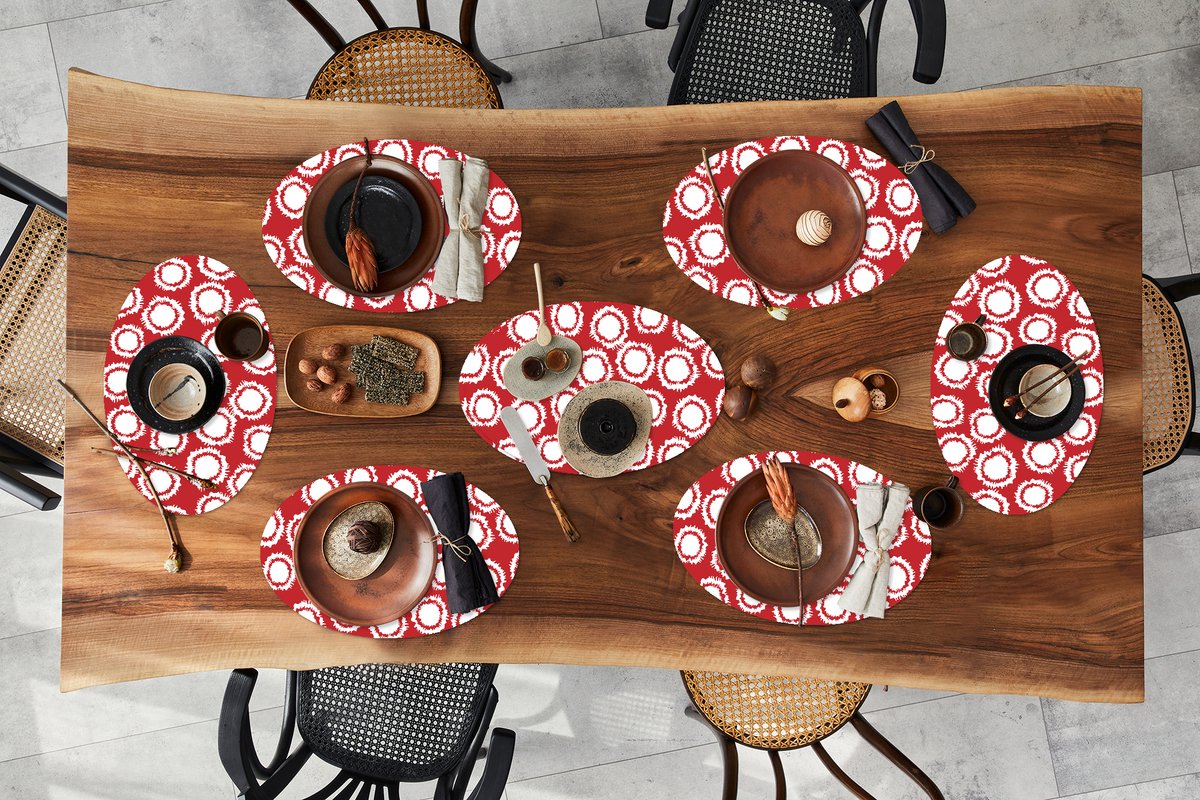 Placemats ovaal - Onderleggers - Ovale placemats - Stippen - Rood - Patroon - 8 stuks
