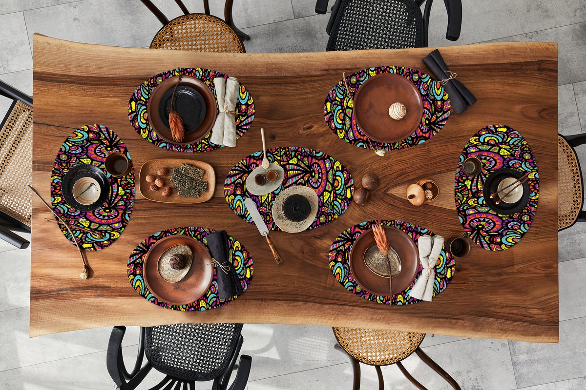Placemats ovaal - Onderleggers - Ovale placemats - Design - Mandala - Regenboog - 8 stuks