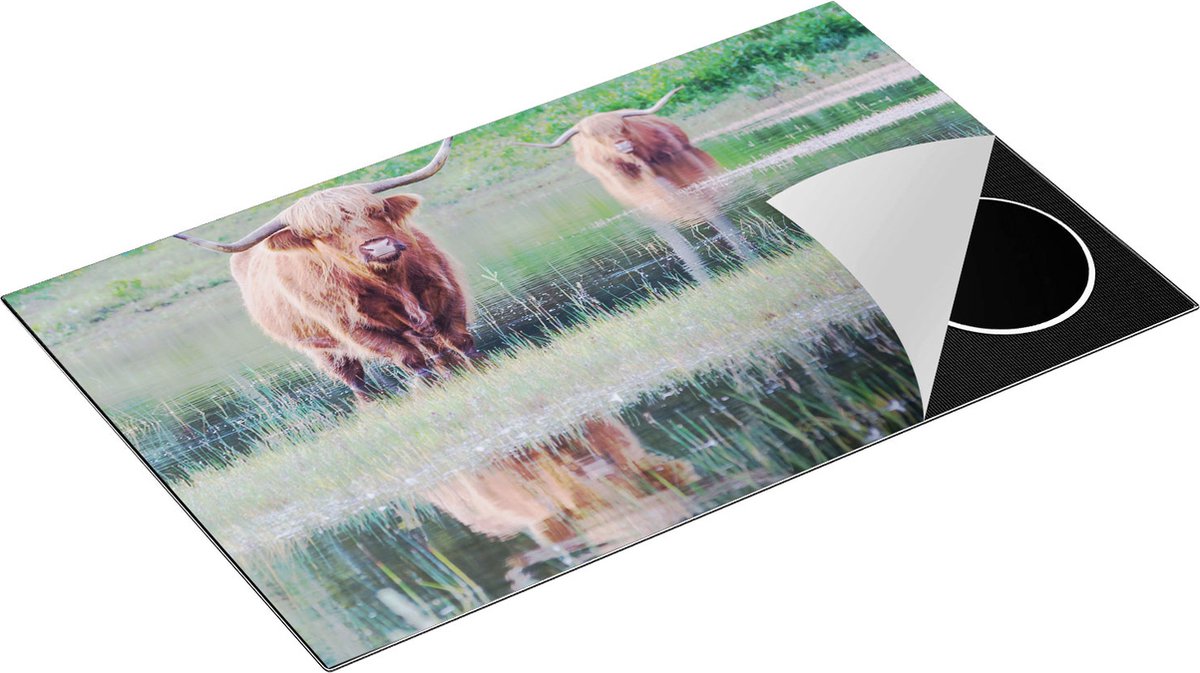 Chefcare Inductie Beschermer Twee Schotse Hooglanders in het Moeras - 85x50 cm - Afdekplaat Inductie - Kookplaat Beschermer - Inductie Mat