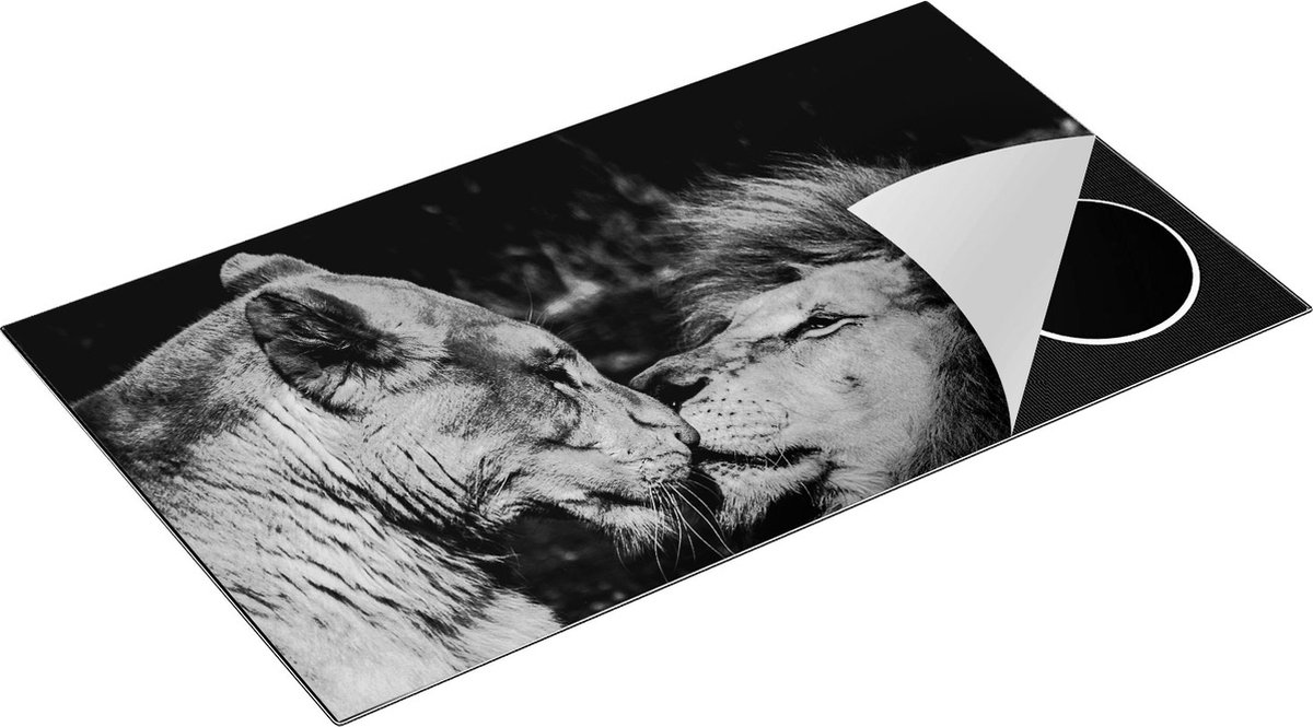 Chefcare Inductie Beschermer Leeuw en Leeuwin Koppel - Liefde - Zwart Wit - 90x50 cm - Afdekplaat Inductie - Kookplaat Beschermer - Inductie Mat