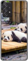 Geschikt voor Samsung Galaxy A53 5G hoesje - Panda's - Vloer - Hout - Siliconen Telefoonhoesje