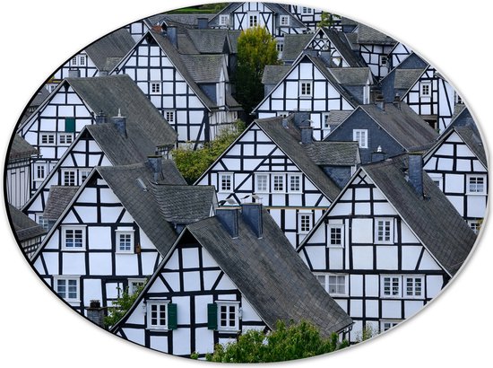 WallClassics - Dibond Ovaal - Toppen van Kleine Huisjes in het Bruin-Wit - 40x30 cm Foto op Ovaal (Met Ophangsysteem)