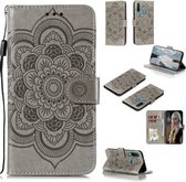 Voor Huawei Y6P Mandala Embossing Patroon Horizontale Flip Leren Case met Houder & Kaartsleuven & Portemonnee & Fotolijst & Lanyard (Grijs)