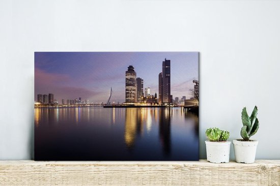 Canvas Schilderij Rotterdam - Water - Wolkenkrabber - 30x20 cm - Wanddecoratie