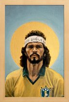 JUNIQE - Poster in houten lijst Football Icon - Sócrates -30x45 /Blauw