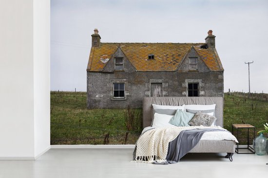 Papier peint photo peint photo vinyle - Bâtiment abandonné symétrique largeur 390 cm x hauteur 260 cm - Tirage photo sur papier peint (disponible en 7 tailles)