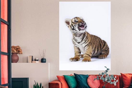 Tigre avec la bouche ouverte sur papier poster fond blanc 120x180 cm - Tirage photo sur Poster (décoration murale salon / chambre) / Poster Animaux sauvages XXL / Groot format!