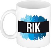 Rik naam cadeau mok / beker met  verfstrepen - Cadeau collega/ vaderdag/ verjaardag of als persoonlijke mok werknemers