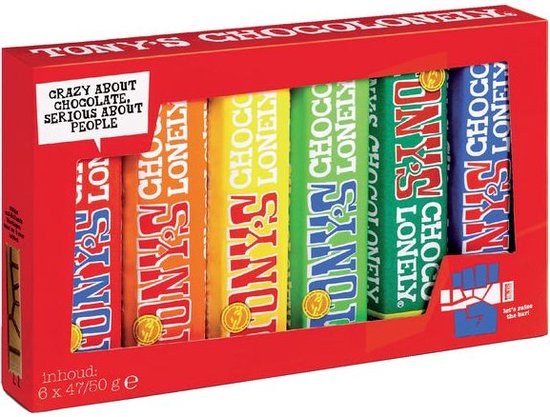Rode doos met zes Tony's Chocolonely repen in diverse kleuren: blauw, rood, oranje, geel, groen en lichtblauw.