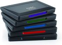 Pile de cinq cassettes noires pour coussinets encreurs avec des insertions colorées : violet, vert, bleu et rouge.
