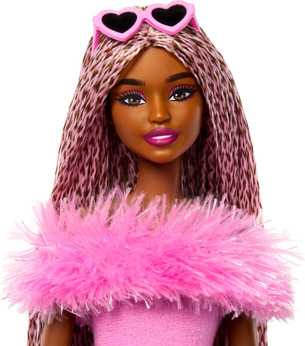 Barbie Deluxe Stijl - Zachtroze set met namaakbont - Barbiepop — afbeelding 3
