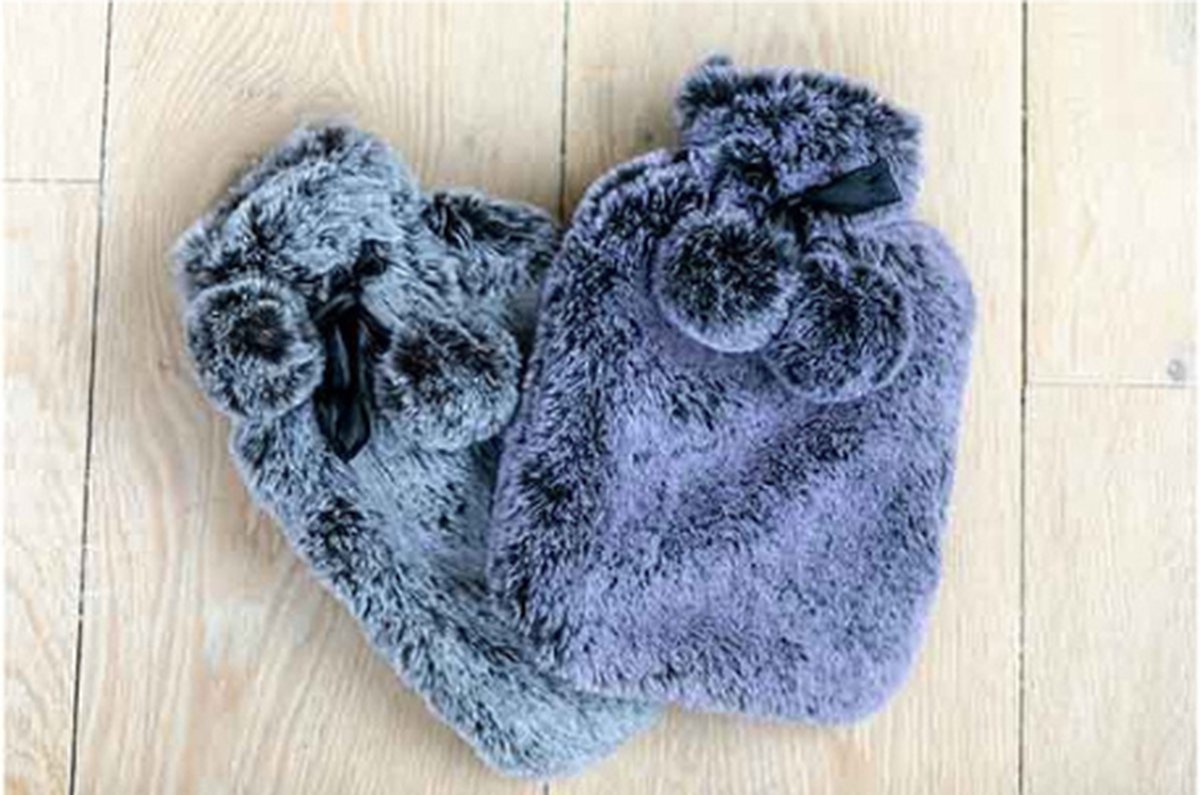 Goedkoopste Cosy & Trendy Warmwaterkruik pels en pompons 2L - 36x20cm - Blauw