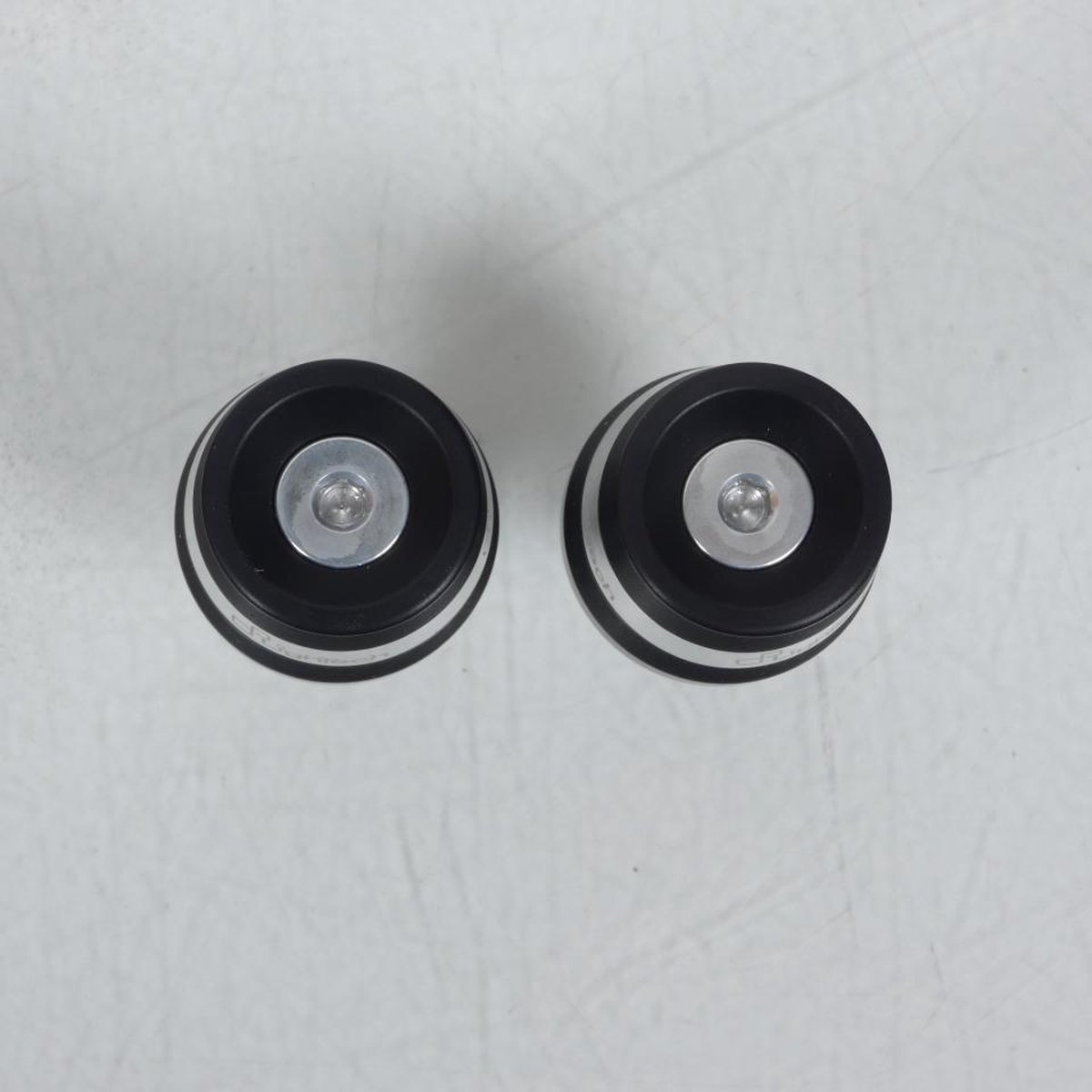 Paire embout guidon noir alu Lightech pour moto Yamaha 900 TDM 2002 à 2008 KTM310NER Neuf