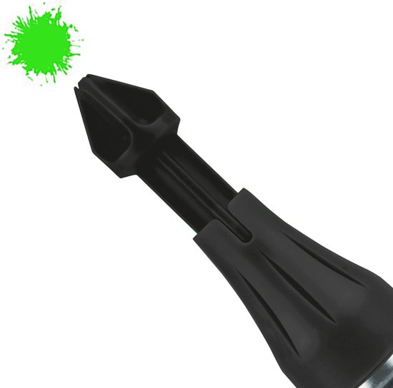 Zwarte punt van een Edding 8875 diepe gat spuitmarker met een spoor van neongroene inkt.