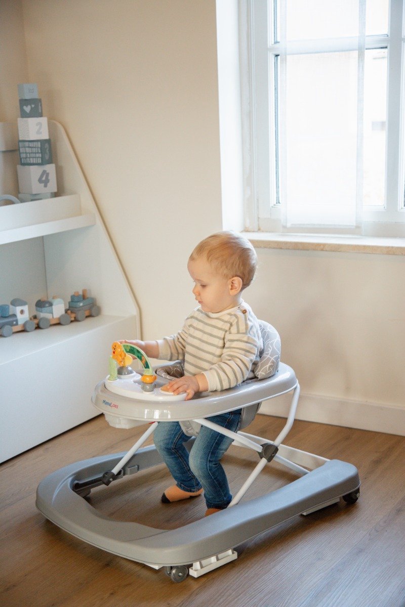 MamaLoes Loopstoel met Speelbord - Evi Grijs - Loopstoeltje Baby - Jongen & Meisje - Baby Walker met Wielen – foto 7