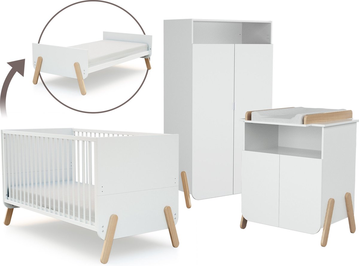 AT4 - Babyslaapkamer met bed, luiertafel en kledingkast PIRATE in hout Wit en Beuken