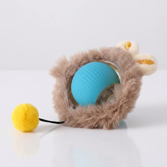 Bruin pluizig kattenspeeltje met blauwe bal en gele pompon.