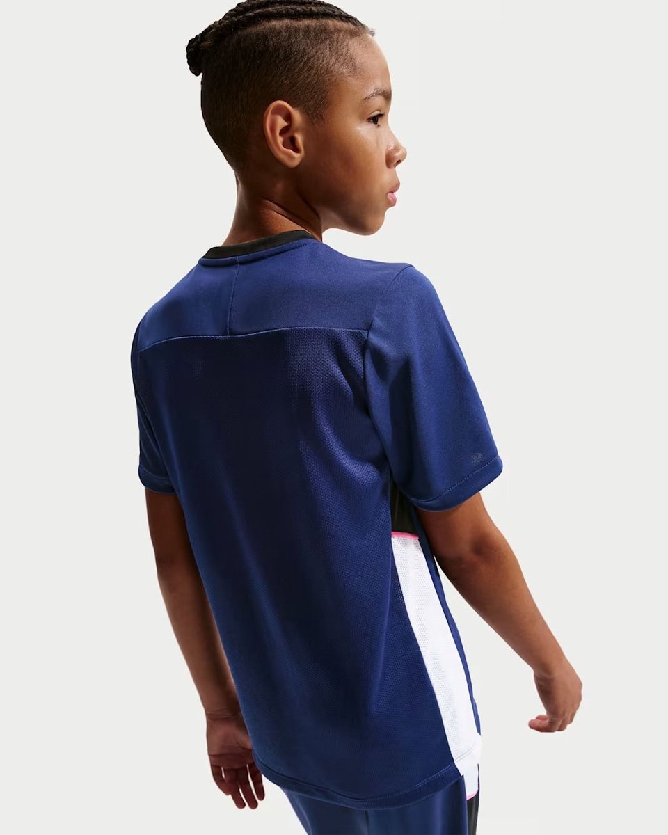 960x1200.jpg Nike T-shirt Academy Junior - Maat 128 - Afbeelding 1