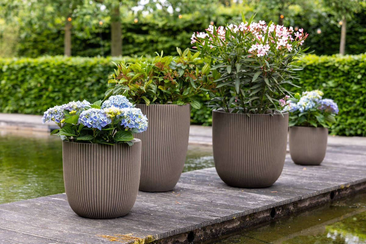 Capi Europe Flower Pot bowl Groove NL - 43x41 - Warm taupe
