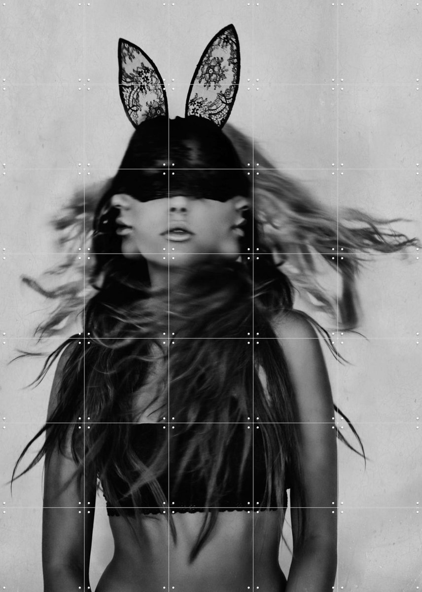 IXXI Love Astray, STUDIO HANNAH LEMHOLT - 100 x 140 cm - Gratis ophangtool - Grote wanddecoratie en posters - Fotografie, Portretten