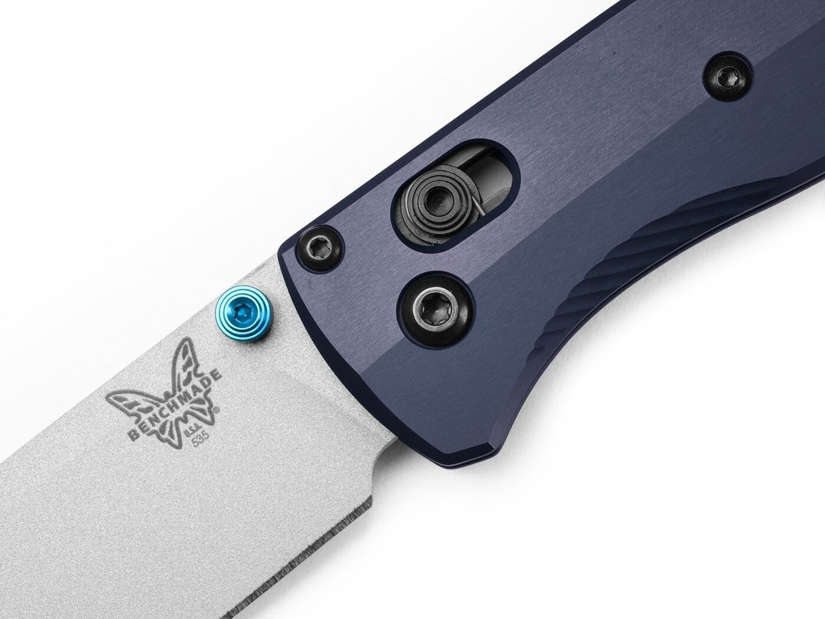 Benchmade Bugout Crater Blue Alluminum PE