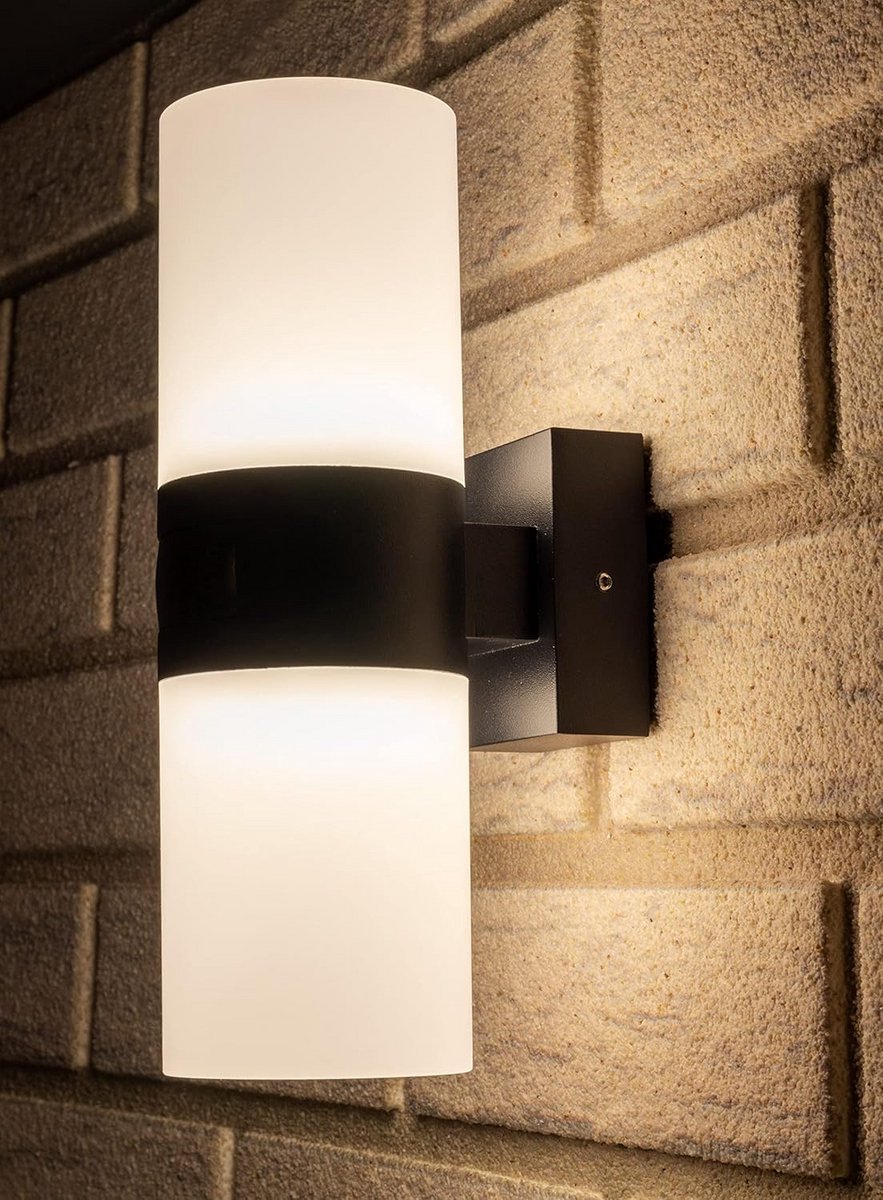 Krachtige LED Buitenlamp met Bewegingsmelder - 20W, 1900 Lumen, Warm Wit Licht (IP65)