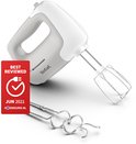 Witte Tefal handmixer met grijze accenten en twee gardes, plus twee deeghaken ernaast. "Best Reviewed" sticker.