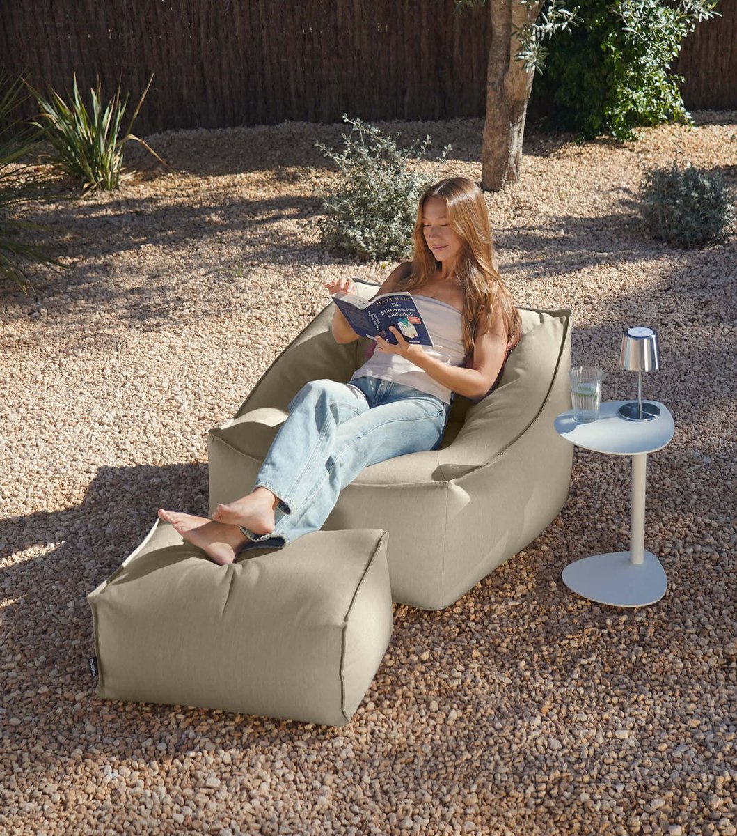 mokebo Lounge tuinstoel met beschermhoes 'Der Sunnyboy' Made in Germany, outdoor zitzak, beanbag met vulling, als ligkussen, tuinligbed, relaxstoel, vloerkussen of ligbed in Zand