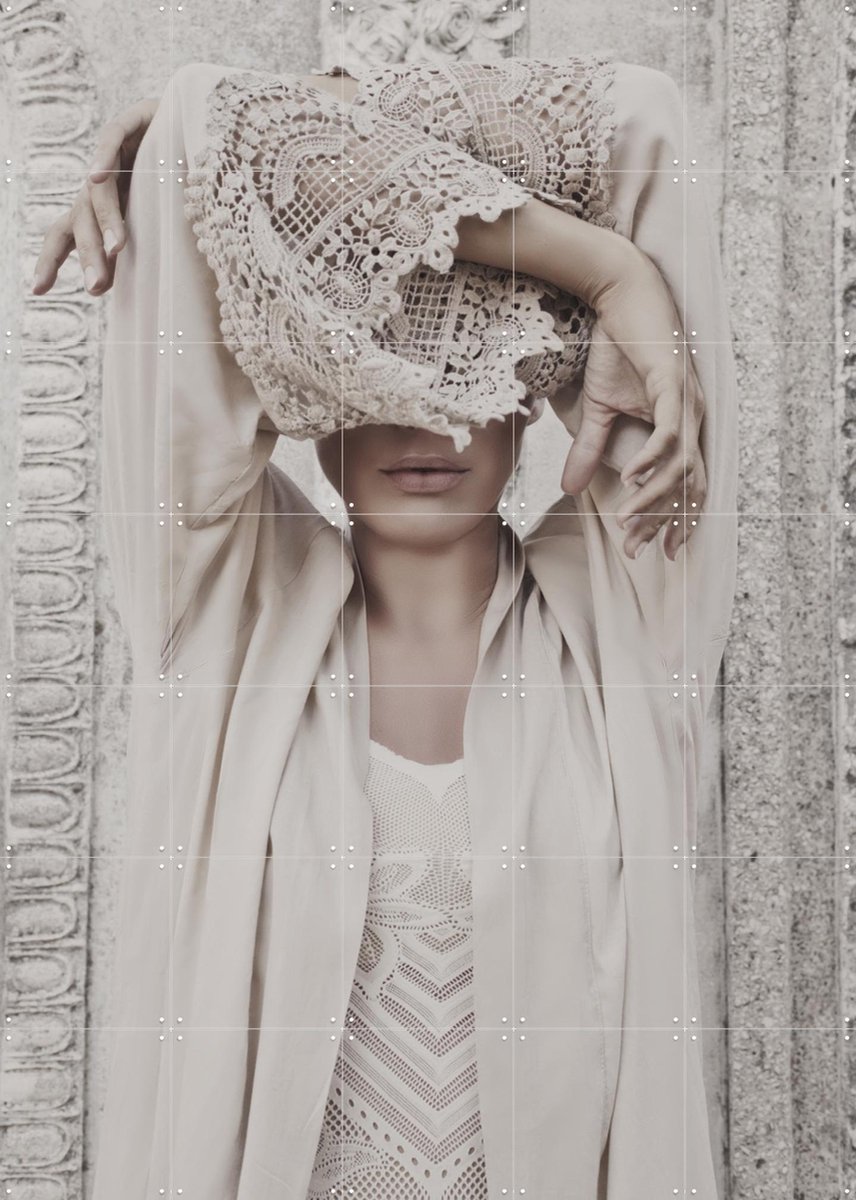 IXXI Moonchild, STUDIO HANNAH LEMHOLT - 100 x 140 cm - Gratis ophangtool - Grote wanddecoratie en posters - Fotografie, Woonkamer, Slaapkamer, Winter