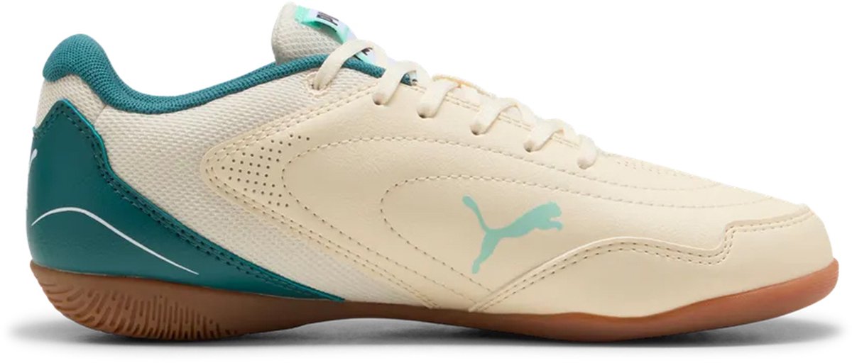 Puma kinder voetbalschoen 108970 03 in sugared almond en wit, met een sportieve uitstraling en goede balcontrole.