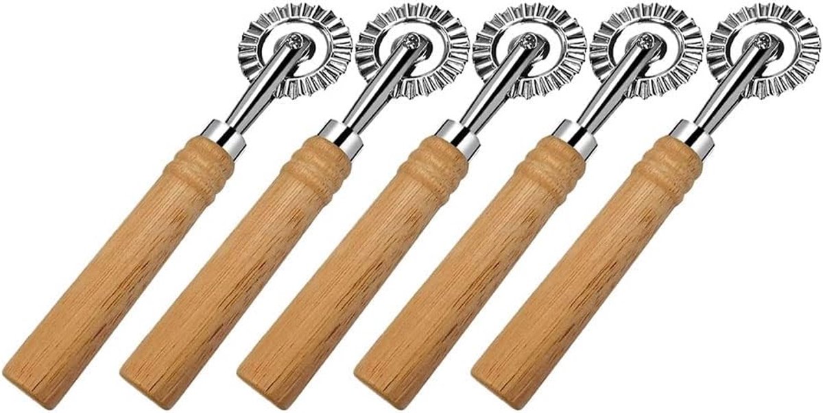 Ravioli Snijwiel - Pastawiel Pizzawiel - Keukenwerk - Lange Houten Greep - Zilver