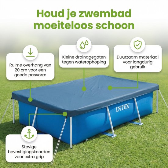 Donkerblauw Intex zwembadafdekzeil op een blauw framezwembad, met 20cm overhang, drainagegaten en stevige koorden.