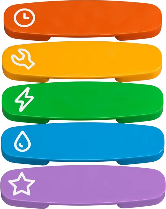 Vijf gekleurde LEGO Duplo actieblokken: oranje met klok, geel met gereedschap, groen met bliksem, blauw met druppel, paars met ster.