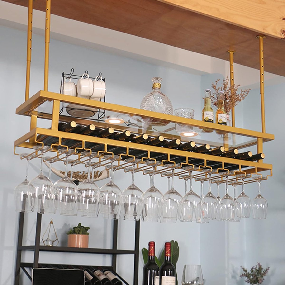Elegante plafondwijnglashouder met verstelbare verlichting en duurzame constructie