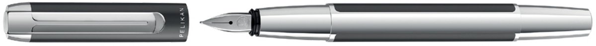 Pelikan vulpen 'PURA', bosgroen, puntdikte: fijn.