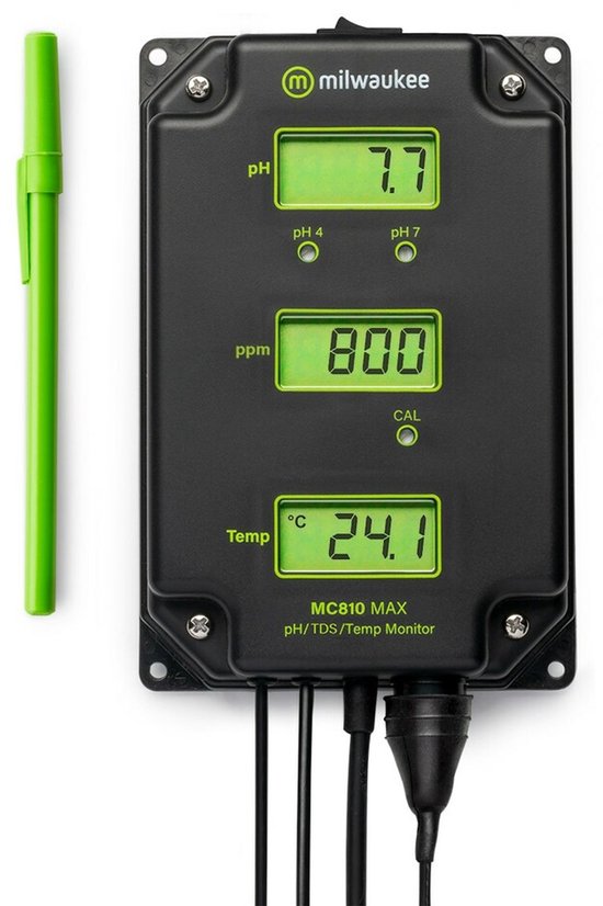 Zwarte Milwaukee MC810 MAX meter met groene displays voor pH, ppm en temperatuur, naast een groene pen.
